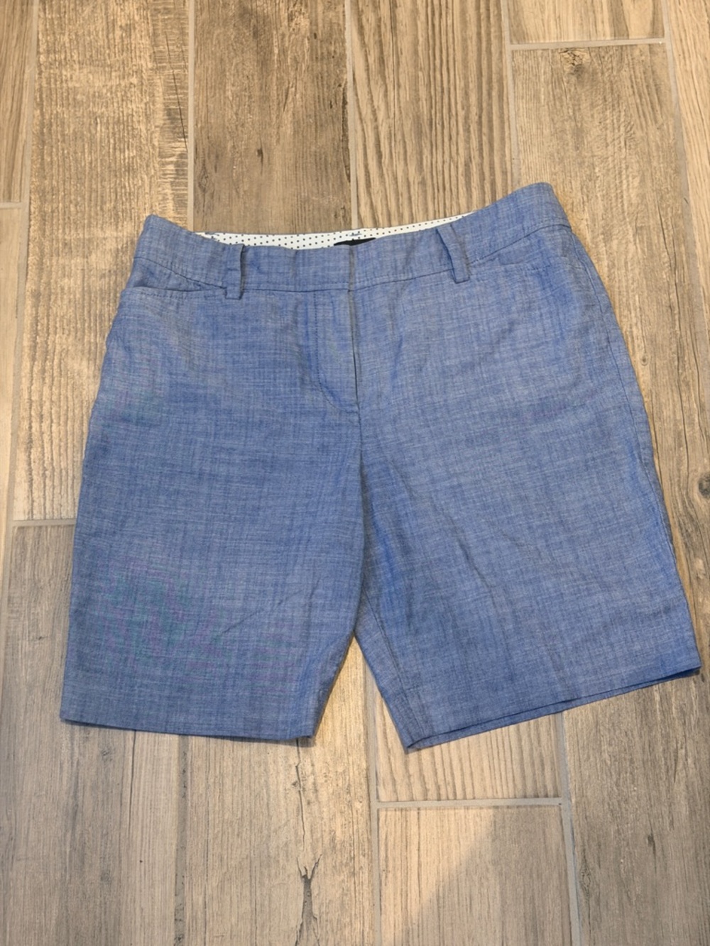 Talbots The Perfect Chambray Blue Shorts.  EUC
